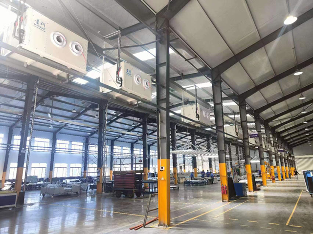 機械設(shè)備廠制冷降溫，應(yīng)用星科蒸發(fā)冷省電空調(diào)-臥式射流機組